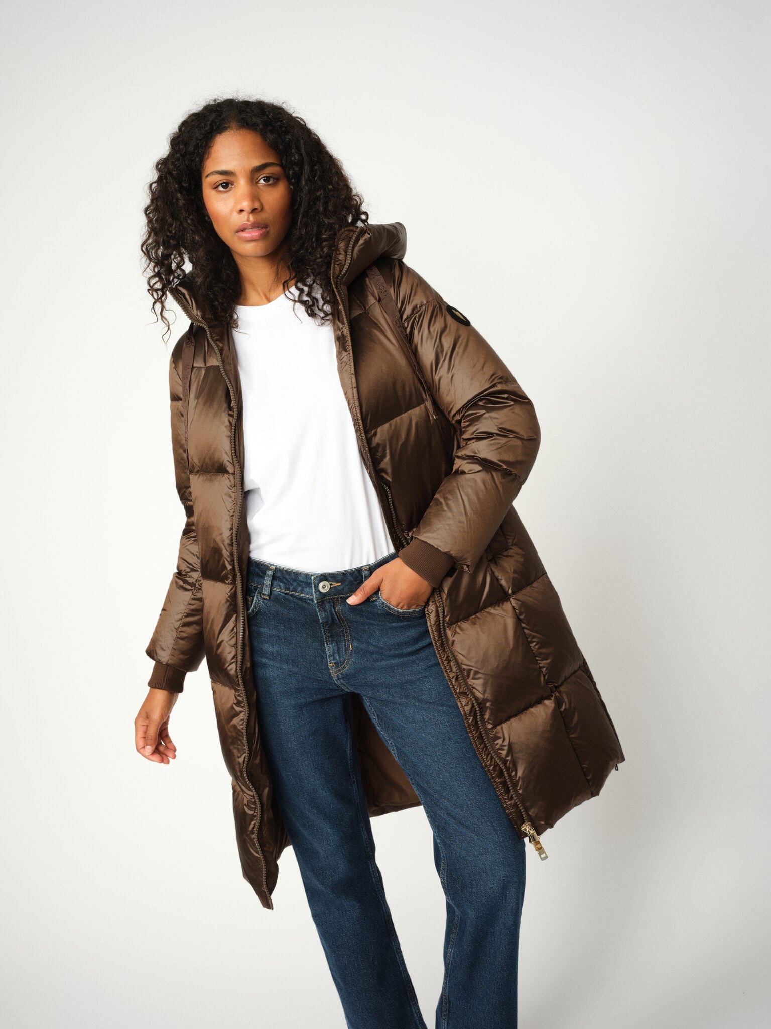 Modelshot / Rain Drum / Detail